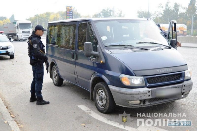 Полицейская «отработка» Одессы: на улицах работают совместные мобильные группы силовиков (фото)
