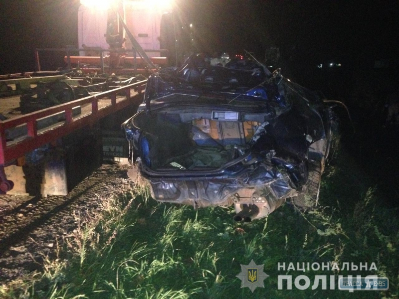 ДТП на Объездной дороге в Одессе: иномарка съехала с дороги в кювет, погиб один из пассажиров
