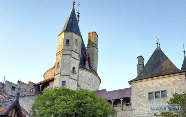 Задержанный во Франции одесский мошенник инсценировал свою смерть и прикупил роскошный замок