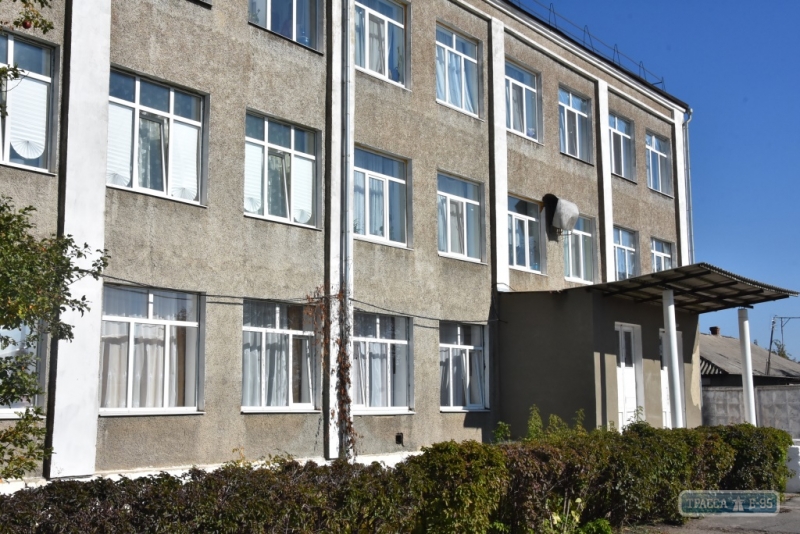 Более ста новых окон установлены в здании школы-лицея в Подольске на Одесщине (фото)