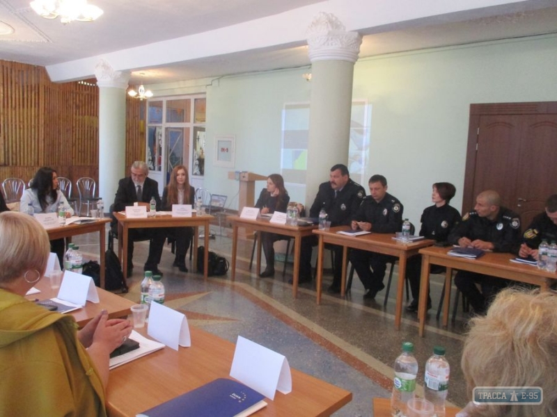 Европейские эксперты провели в Подольске круглый стол по взаимодействию полиции и общественности