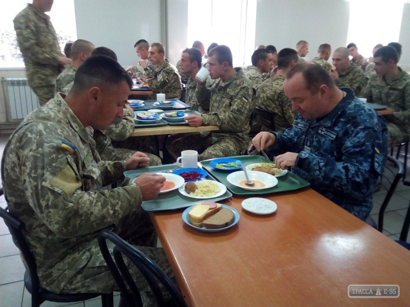 Центр обеспечения ВМС на Одесщине и 10 военно-морских частей перешли на современную систему питания