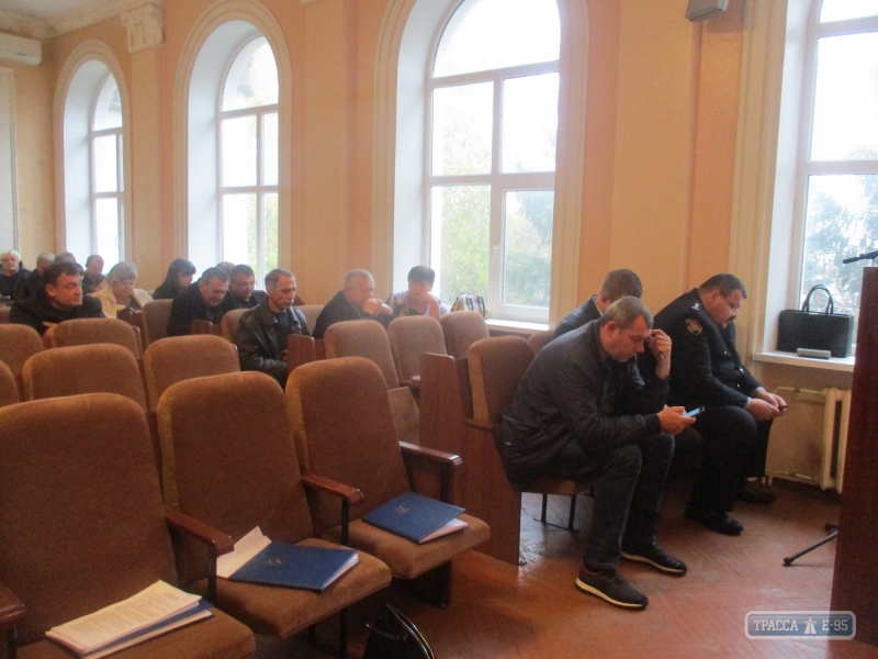 Сессия Подольского горсовета на Одесщине перенесена из-за массовой неявки депутатов