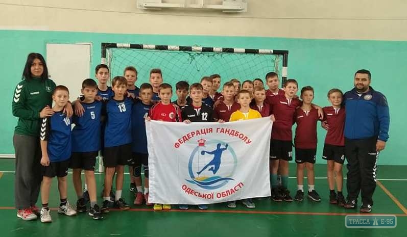 Юные гандболисты из Ивановки и Черноморска вышли в финал чемпионата Украины