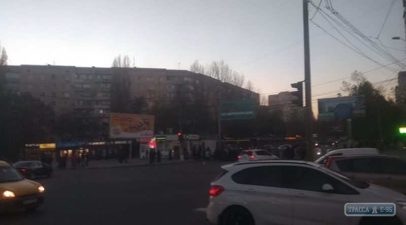 Жители Крыжановки вновь перекрыли улицу в Одессе