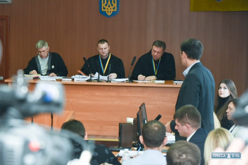 Труханов на скамье подсудимых: прокурор начал зачитывать обвинительный акт