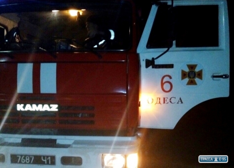 Спасатели Одесской области вытащили девять автомобилей, застрявших на бездорожье
