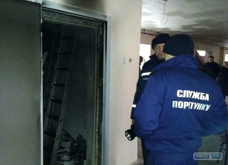 Администрация одесской школы №23 эвакуировала детей из-за дыма