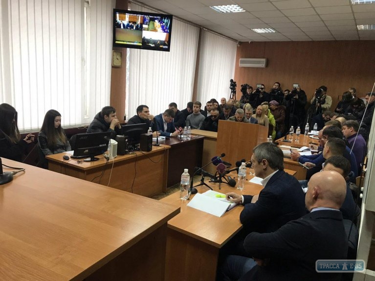 Труханов на скамье подсудимых: прокурор продолжил зачитывать обвинительный акт