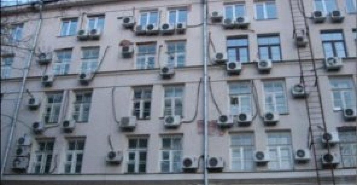 Одесская мэрия намерена демонтировать все кондиционеры на фасадах в центре города