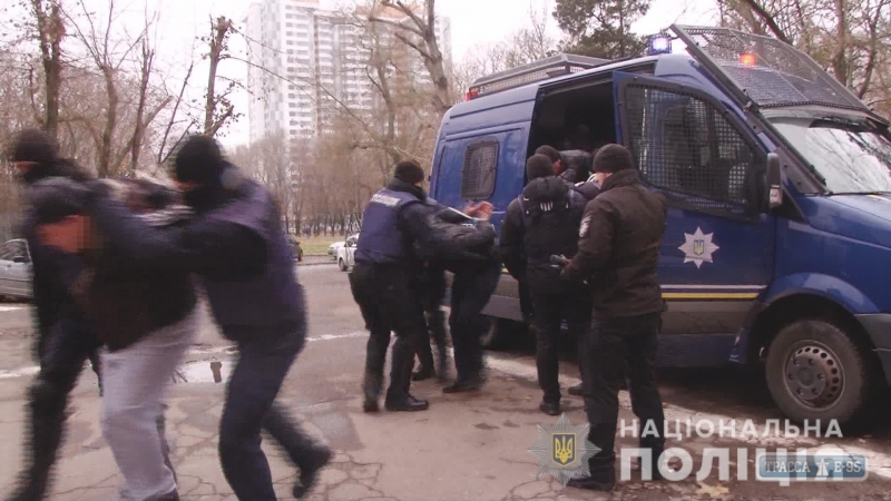 Одесская полиция задержала группу молодчиков, препятствовавших работе государственных исполнителей