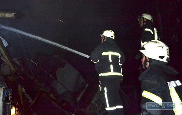 Два ночных пожара в Одессе: молодую одесситку спасти не удалось