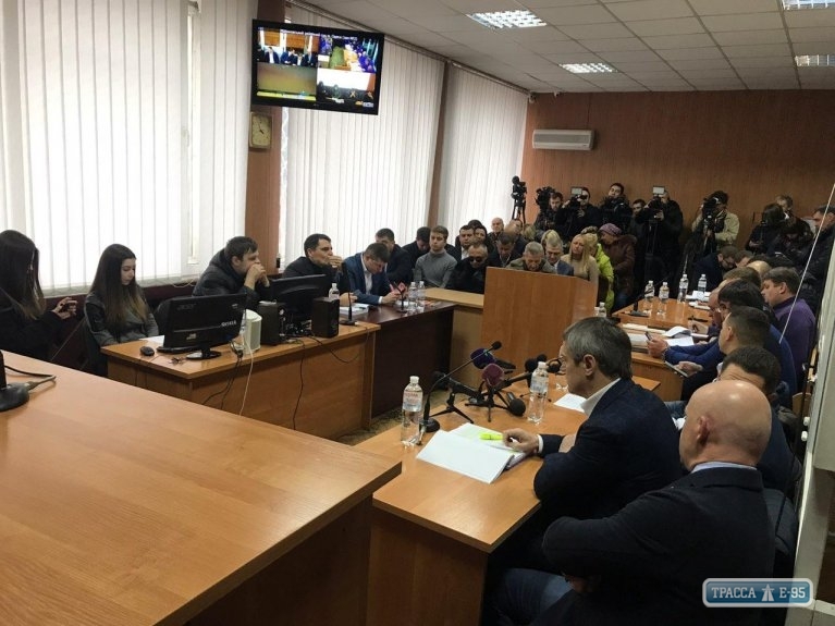 Прокуроры завершили оглашение обвинения мэру Одессы Геннадию Труханову 