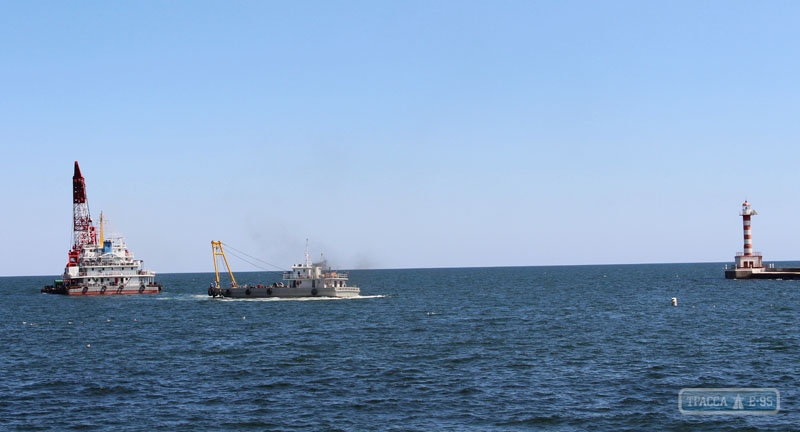 АМПУ впервые за последние 20 лет осуществила реконструкцию подходного канала порта Черноморск