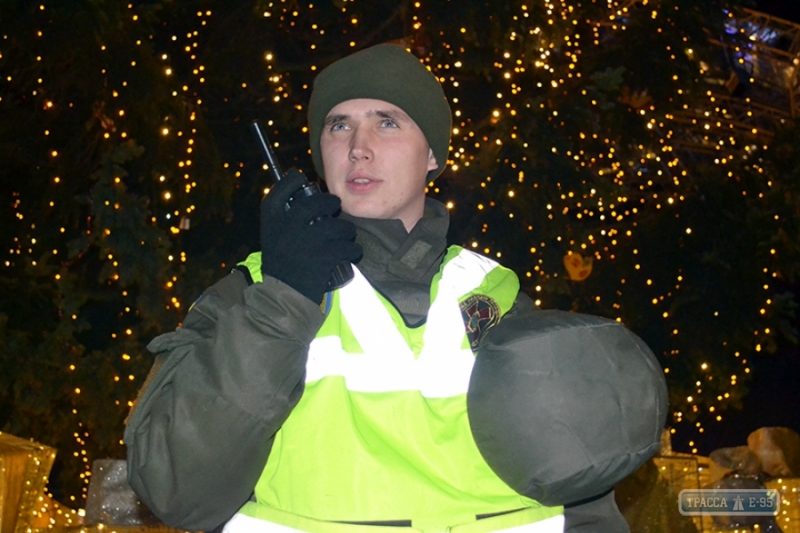 Около двух тысяч полицейских и нацгвардейцев будут обеспечивать порядок на Рождество