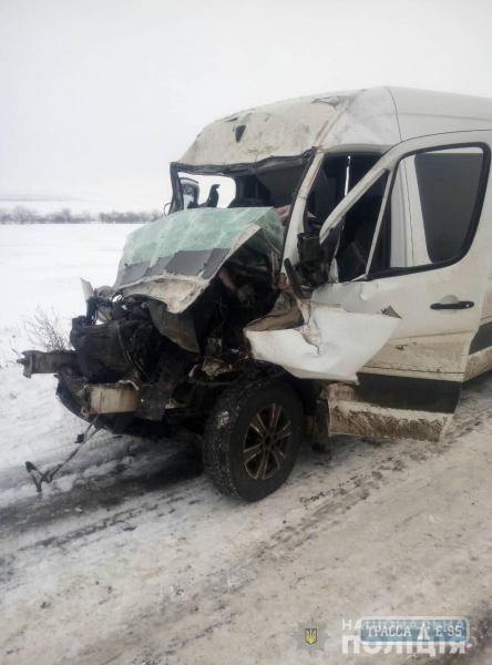 Микроавтобус врезался в фуру в Одесской области, много пострадавших  
