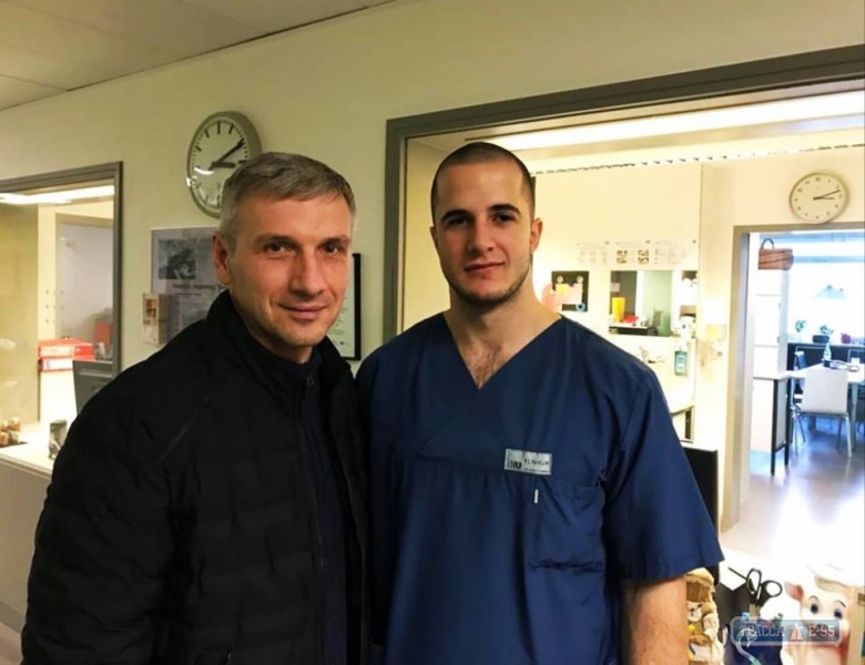 Немецкие врачи выписали Олега Михайлика из больницы после извлечения пули из его легких