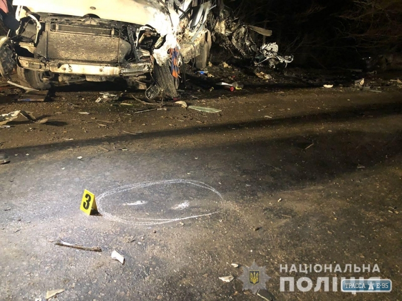 Виновником смертельного ДТП с маршруткой на трассе Одесса-Овидиополь был водитель фуры: он задержан