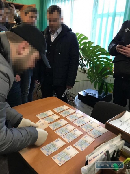 СБУ поймала на взятках одного из руководителей налоговой инспекции в Одесской области