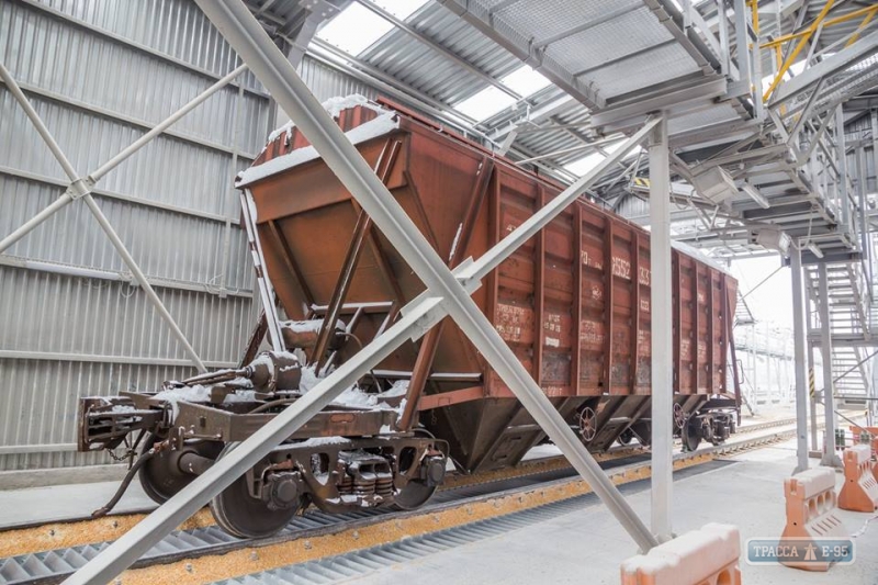 Зернотерминал, сооружаемый в Южном для глобального трейдера Cargill, обработал почти 10 тыс. вагонов