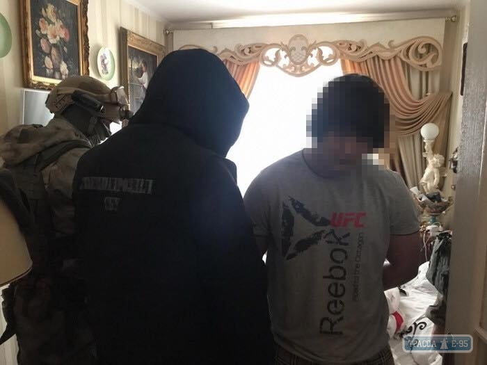 Правоохранители задержали в Одессе членов этнической группировки, напавших на предпринимателя