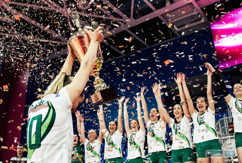 Женский волейбольный клуб «Химик» (Южный) стал самой титулованной командой одесского спорта
