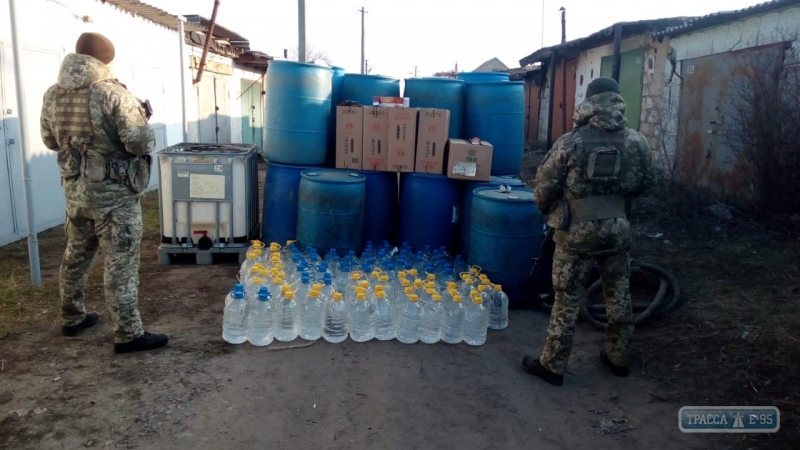 Пограничники обнаружили на севере Одесщины контрафактный спирт и сигареты на четверть миллиона