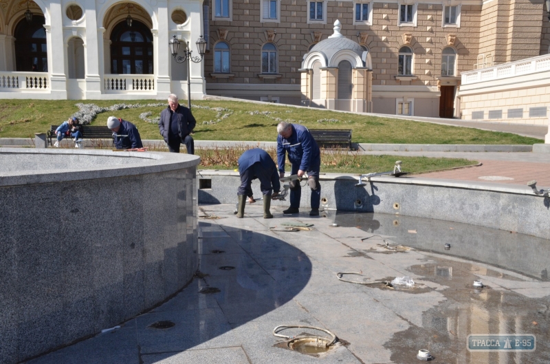 Коммунальщики намерены к 1 апреля включить в центре Одессы семь фонтанов