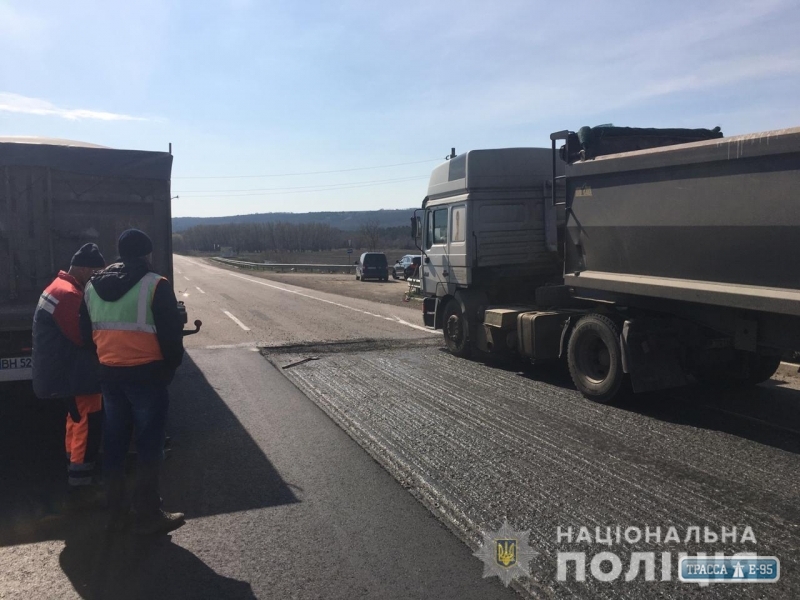 Второй дорожный рабочий, сбитый на трассе Киев-Одесса, скончался в больнице