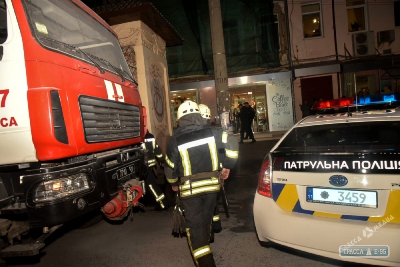 Неизвестные сожгли автомобиль очередного депутата в Одессе