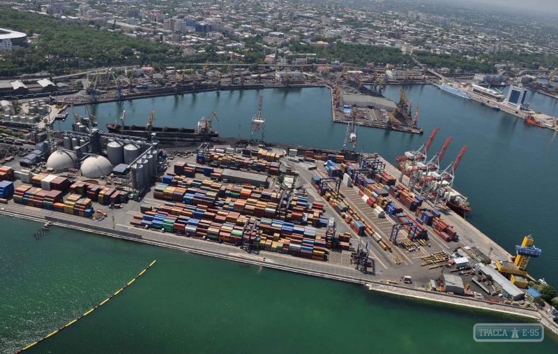 Подрядчики начали эксплуатационное дноуглубление в Одесском порту