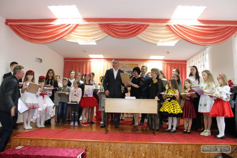 Шестой фестиваль-конкурс солистов-вокалистов в Ивановке собрал воспитанников 14 музыкальных школ 