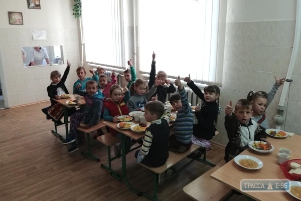 В школьной столовой Балтской громады начали готовить 