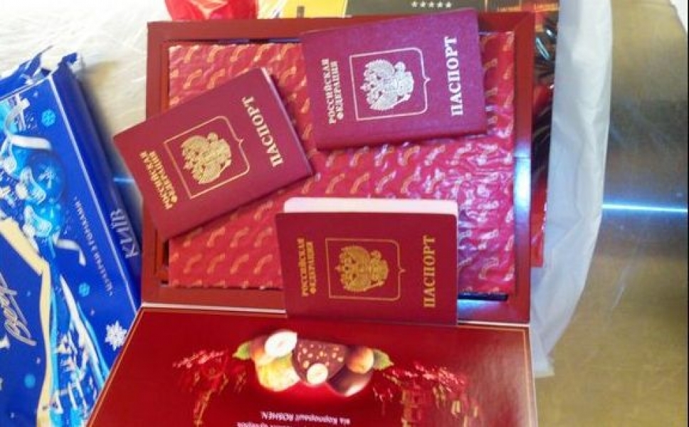 Пограничники задержали в Одесском аэропорту трех граждан Молдовы с фальшивыми российскими паспортами