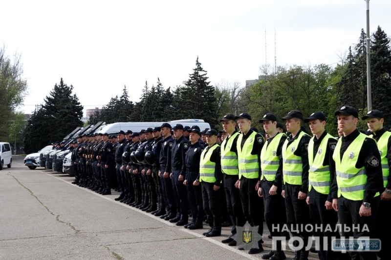Полиция Одессы прошла инструктаж для усиленного режима несения службы в первые дни мая (фото, видео)