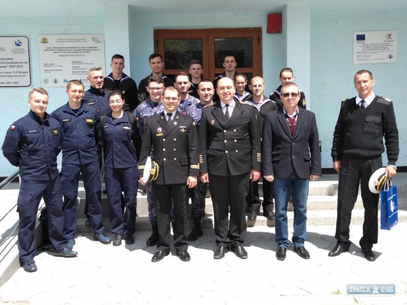 Военные курсанты Одесской морской академии приняли участие в компьютеризированных учениях в Болгарии