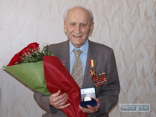 Старейший практикующий врач Одессы отметил 101-й день рождения