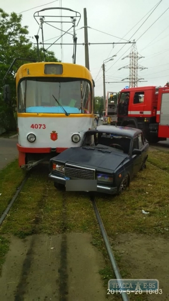 Второе за утро ДТП с трамваем произошло в Одессе