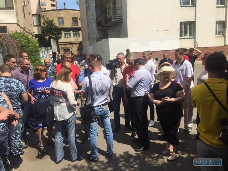 Неизвестные пытаются начать стройку на землях университета в Одессе: в вузе заявляют о рейдерстве