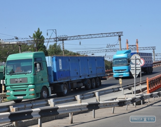 Стивидорные компании Одессы просят власти обеспечить бесплатный проезд транспорта в порт