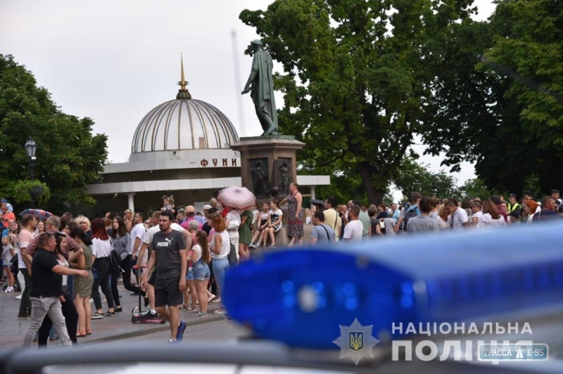Полиция: концерт в центре Одессы прошел без происшествий (фото)