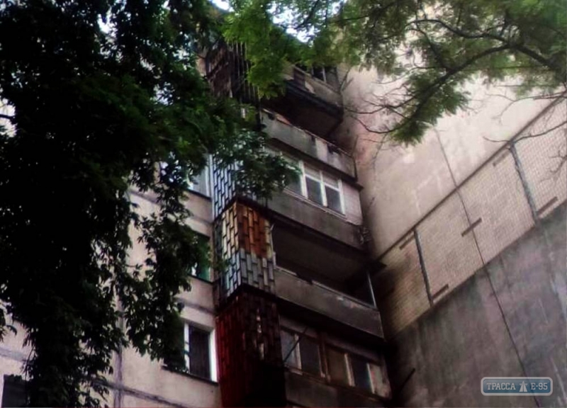 Многоэтажный дом горел в Одессе, на поселке Котовского 