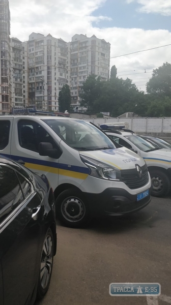 Телефонные хулиганы сообщили о минировании более чем 20 объектов в Одессе