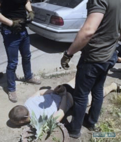 СБУ разоблачила банду торговцев оружием в Одессе (фото)