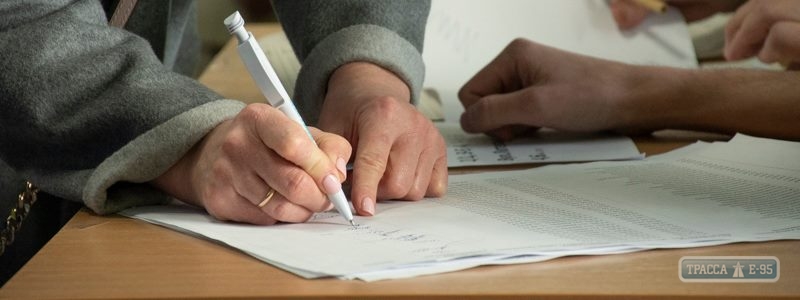 Два факта досрочного заполнения протоколов о подсчете голосов зафиксировано в Одесской области