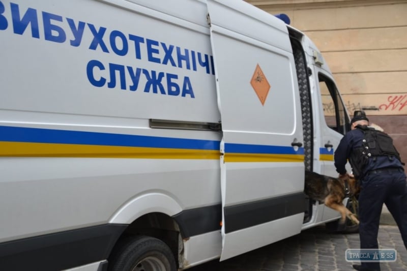 Полиция проверяла информацию о заминировании четырех избирательных участков в Беляевском районе