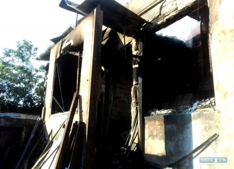 Житель Беляевского района сгорел в собственном доме