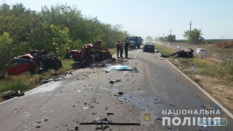 Три автомобиля столкнулись на трассе Татарбунары - Вилково: погибли четыре человека