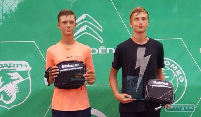 Спортсмен из Черноморска стал победителем крупного международного теннисного турнира