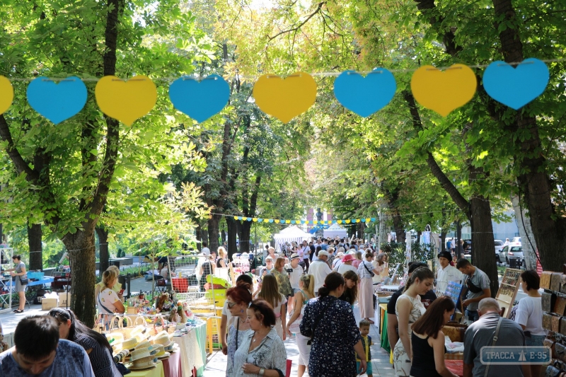 В Одессе стартовал 11-й Вышиванковый фестиваль (фото)